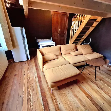 Avec Mezzanine